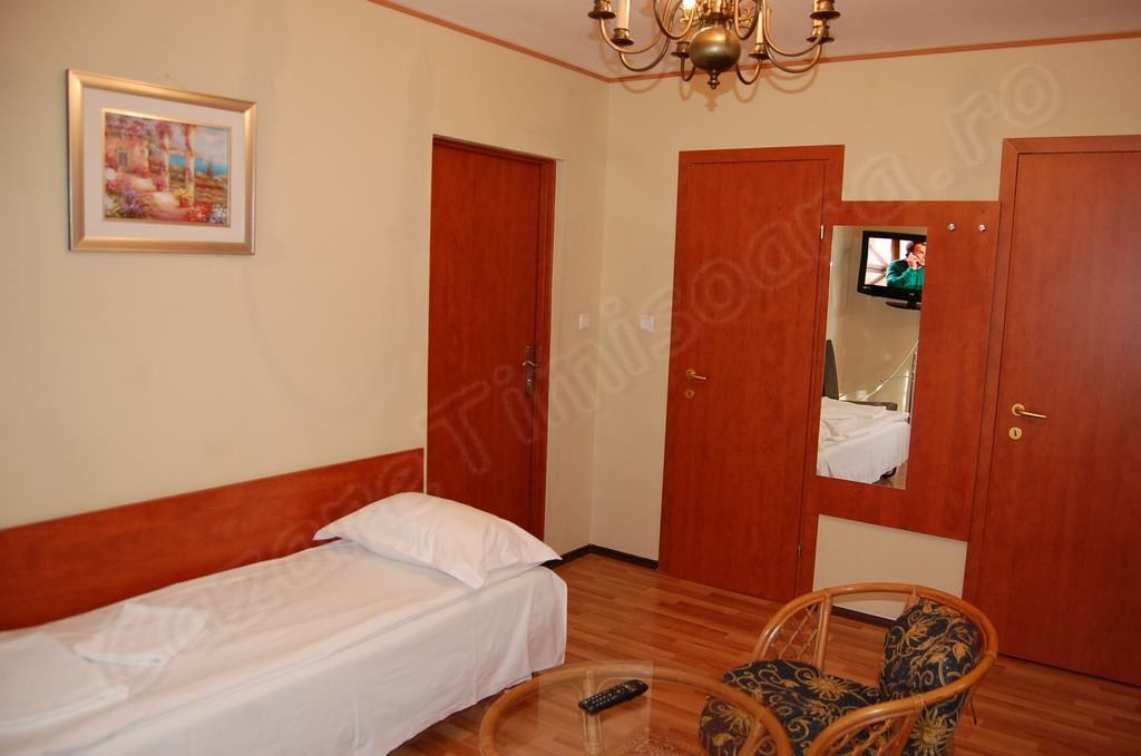 Cazare in Timisoara - PENSIUNEA IVU &  RAUL - Giroc (2 Km De Timisoara)