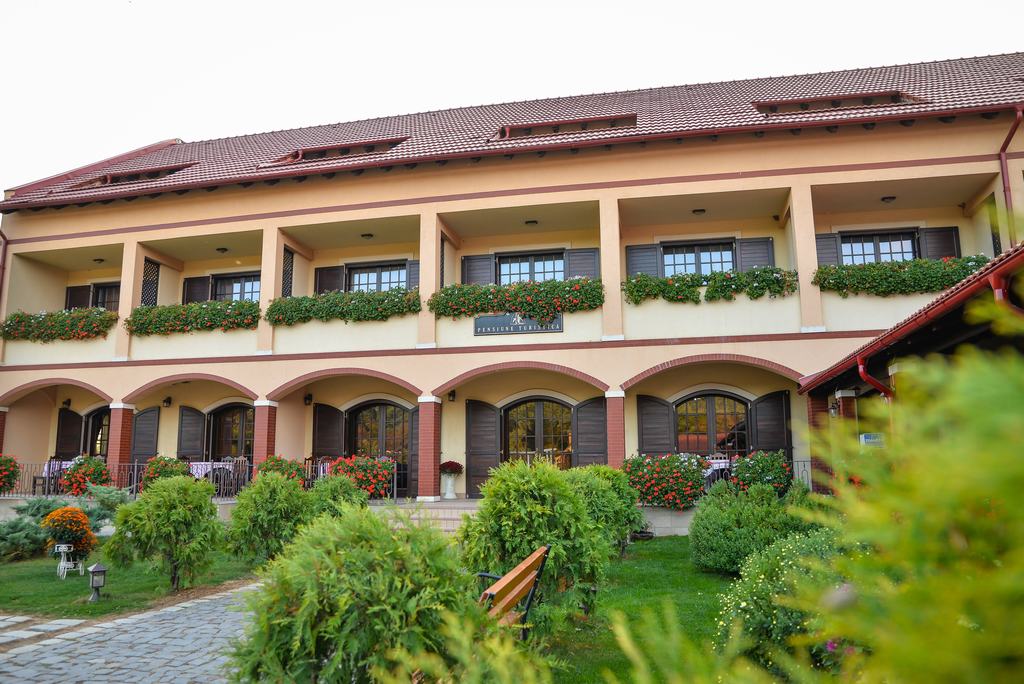 Cazare in Timisoara - POPASUL CAPRIOAREI - Padureni