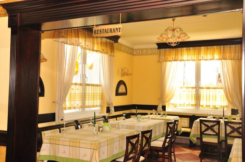 Cazare in Timisoara - HOTEL KORONNA - Timisoara Cazare in Timisoara - HOTEL KORONNA - Timisoara